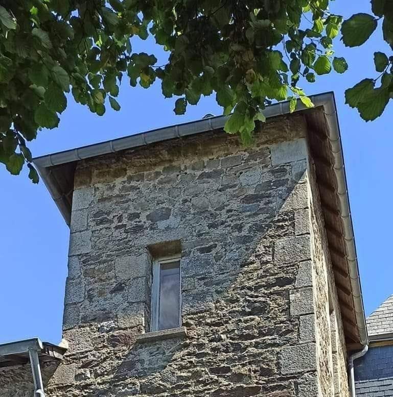 Relais De La Tour Apartment Callac Exterior photo